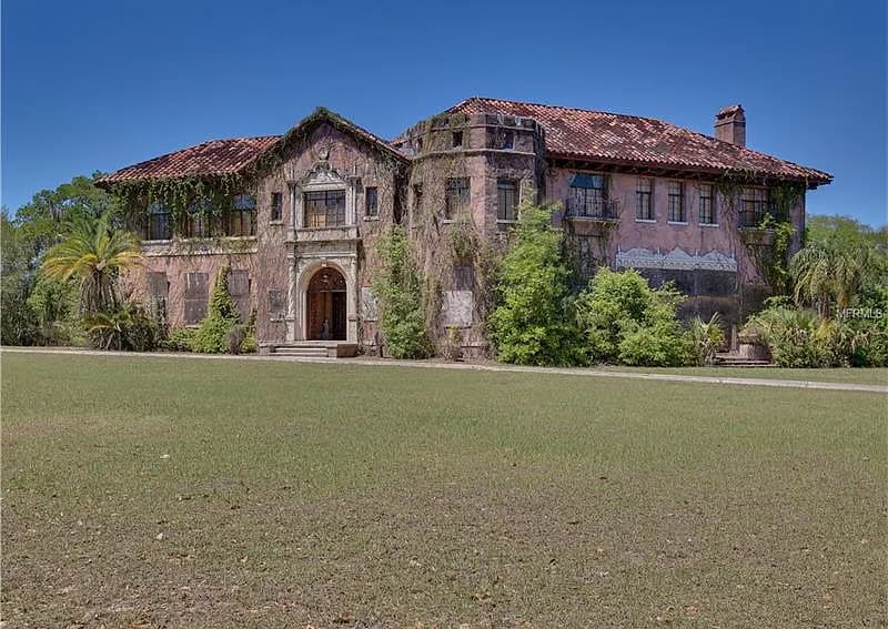 The Howey Mansion